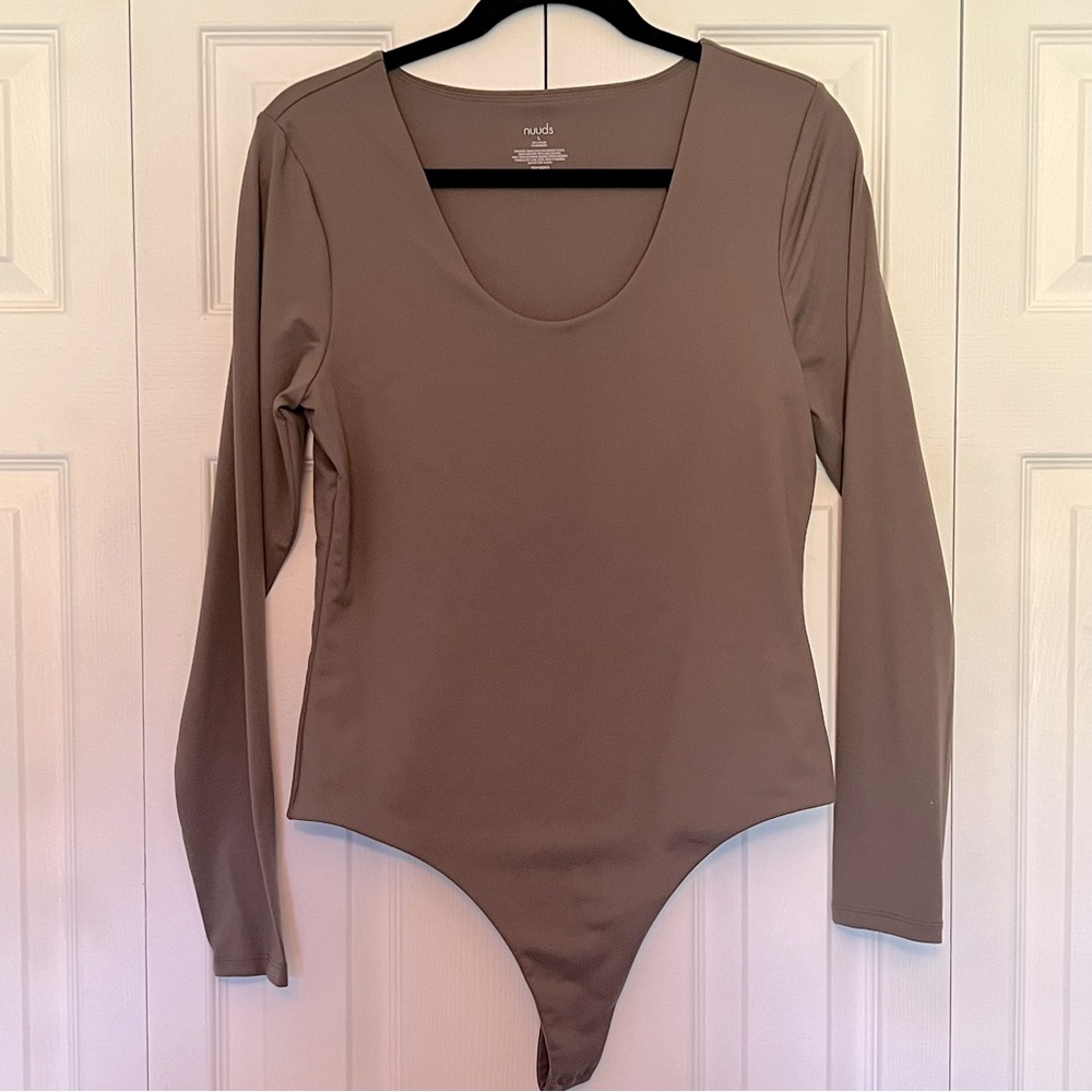 Nuuds Women’s Scoop Neck Bodysuit - Mocha